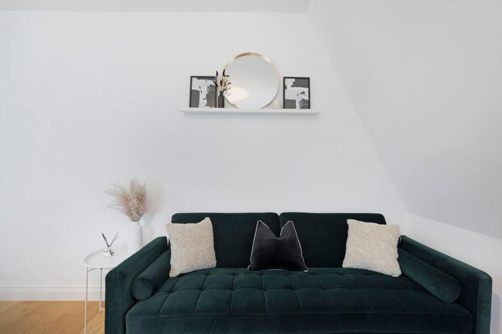 Roomy One Bed Loft Apartment Bishop's Stortford Dış mekan fotoğraf