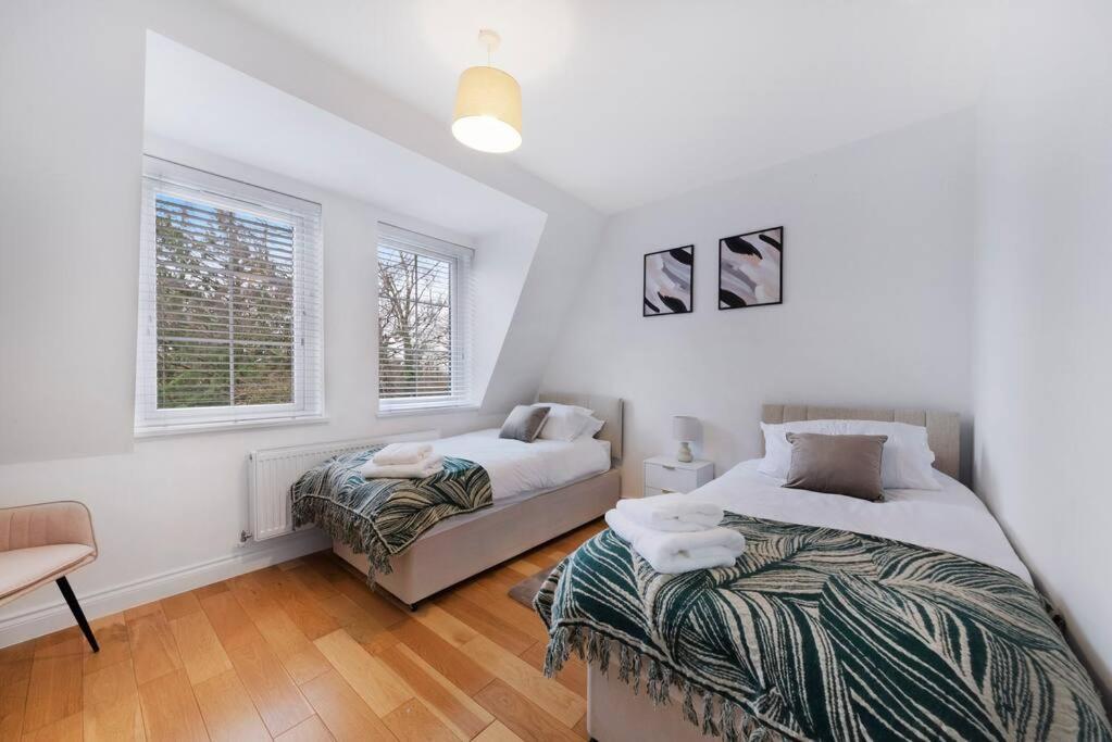 Roomy One Bed Loft Apartment Bishop's Stortford Dış mekan fotoğraf
